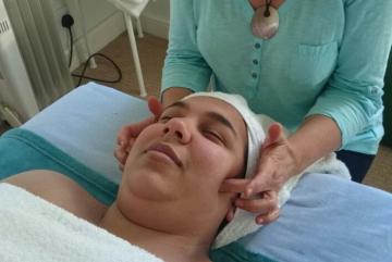 working acupressure points for natural face lift